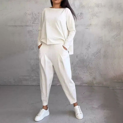 MIRAVO | Sleek Two-Piece Set in Ivory